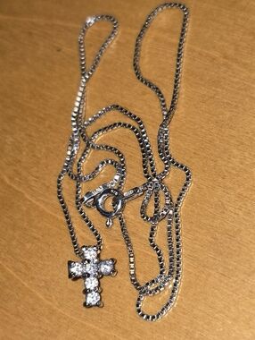 Sterling Silver Cubic Zirconia Cross Pendant Necklace 18in Dainty box chain